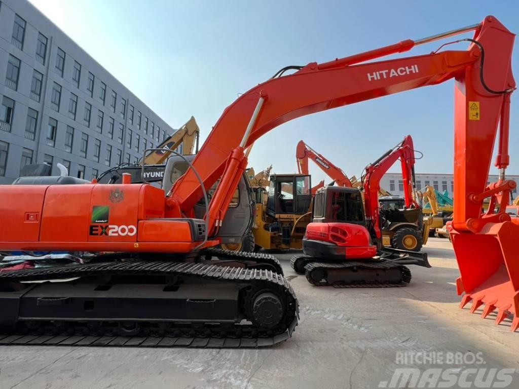 Hitachi 200-5 Wheeled excavators