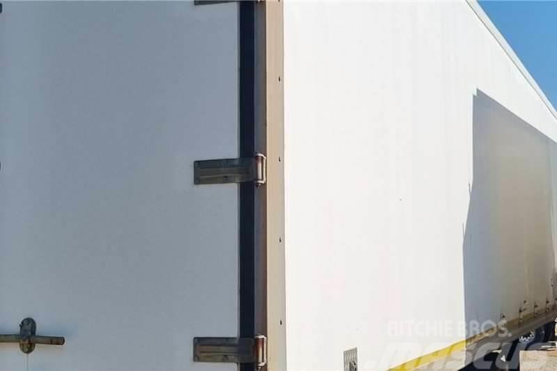  CTS 30 Pallet Tri-Axle Refrigerated Trailer with U Other trailers