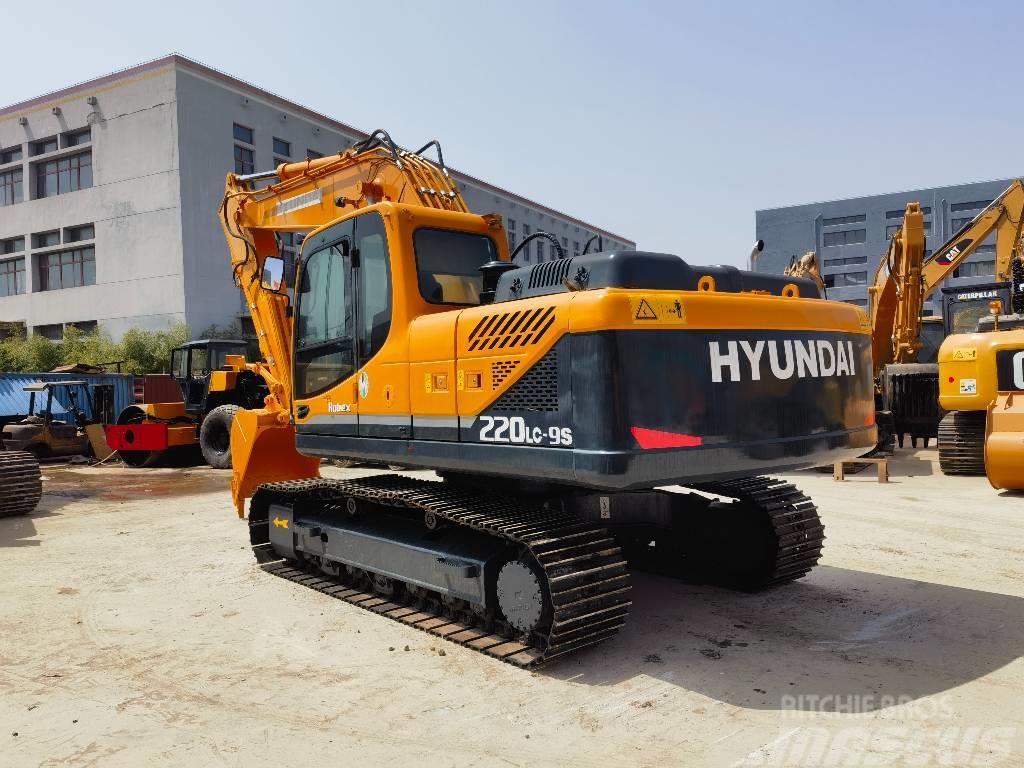 Hyundai 220LC-9S Crawler excavators