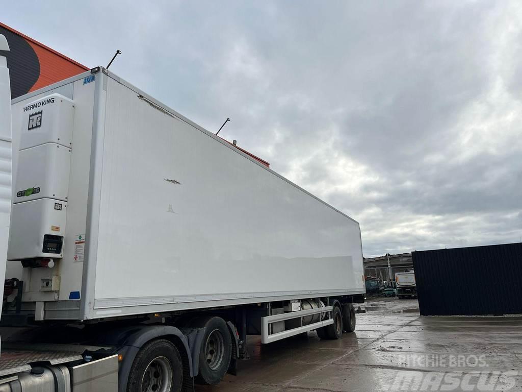 HFR SK20 THERMOKING CT15 / BOX L=13450 mm Temperature controlled semi-trailers