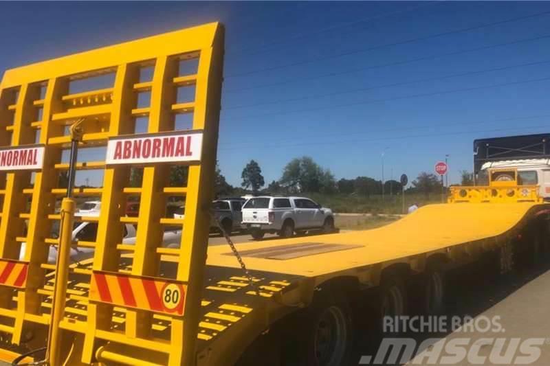  Trailord SA Lowbed Other trucks
