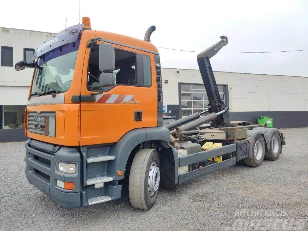 MAN TGA 26.390 6x4 Container Euro3 Hook lift trucks