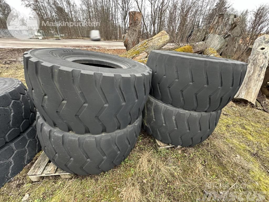 Hilo 650 / 65 - R 25 Tyres, wheels and rims