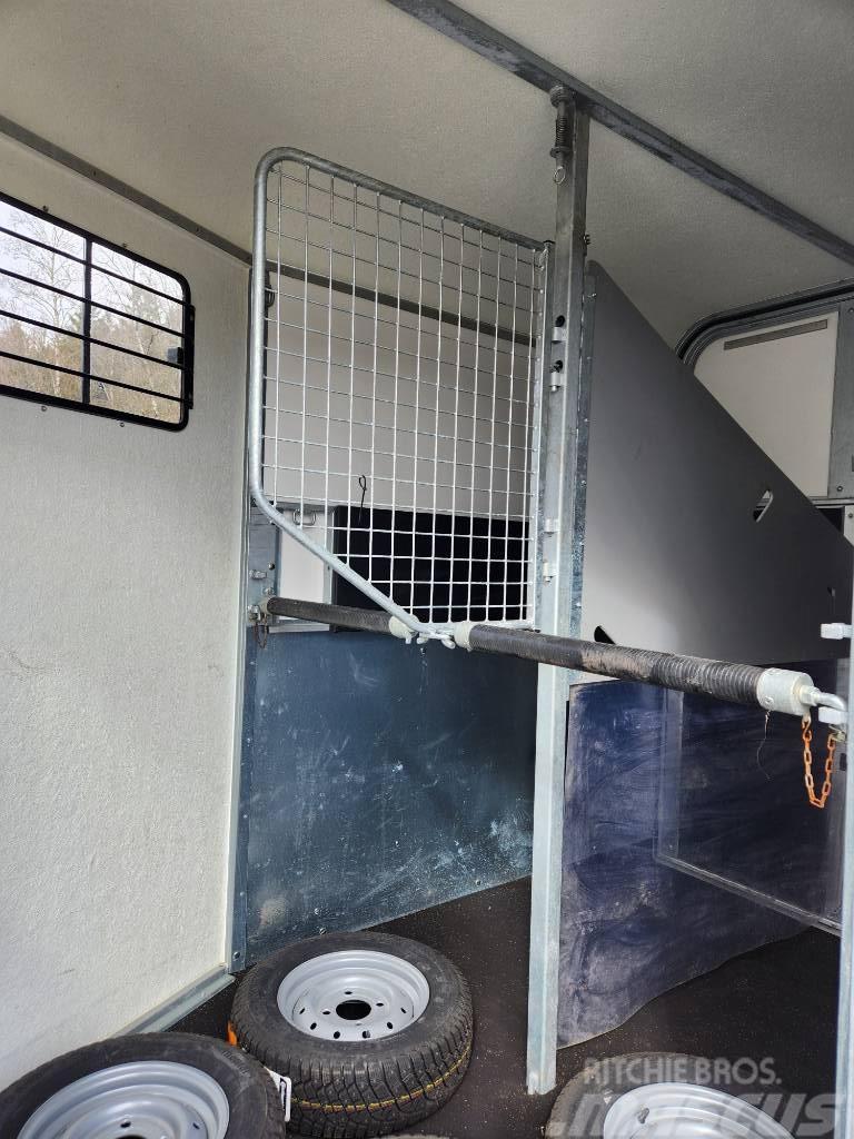  Fautras Provan Animal transport trailers