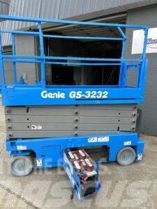 Genie GS-3232 Scissor lifts