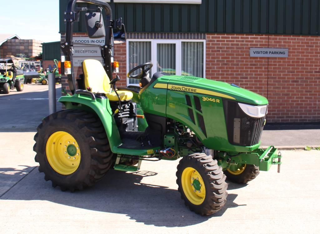 John Deere 3046 R Tractors