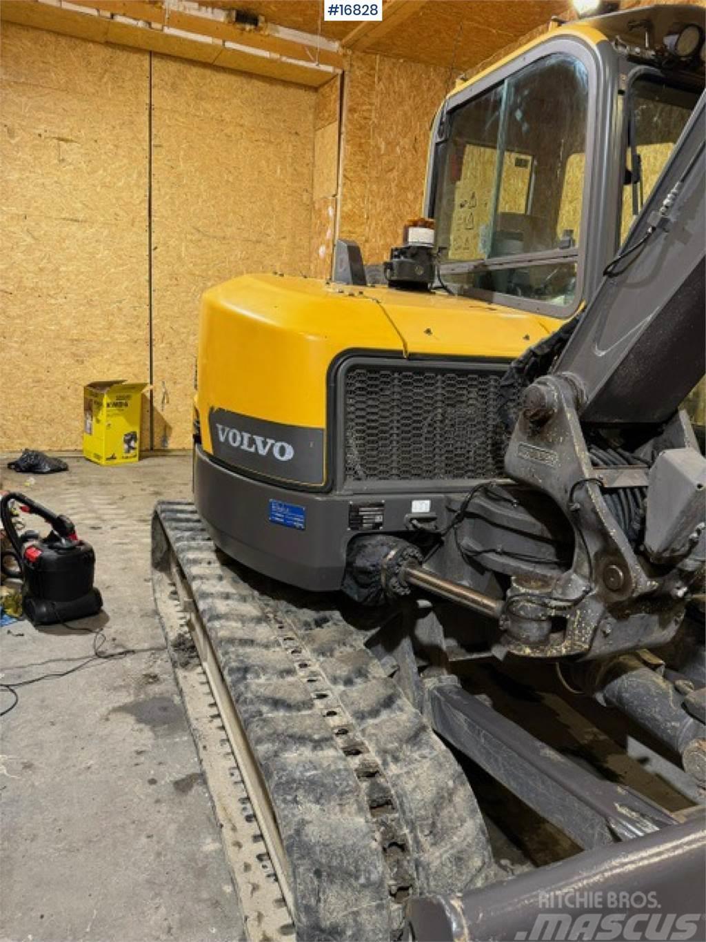 Volvo ECR88D Tracked excavator w/ bucket and tilt Crawler excavators