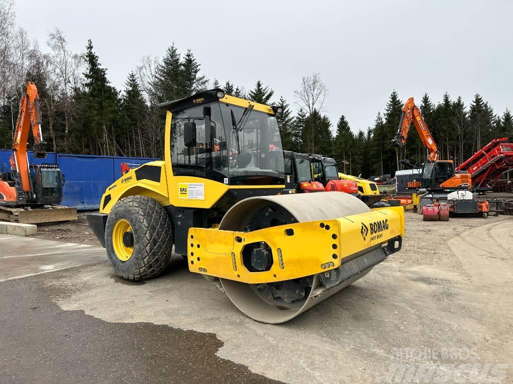 Bomag BW 211 D-5 Single drum rollers