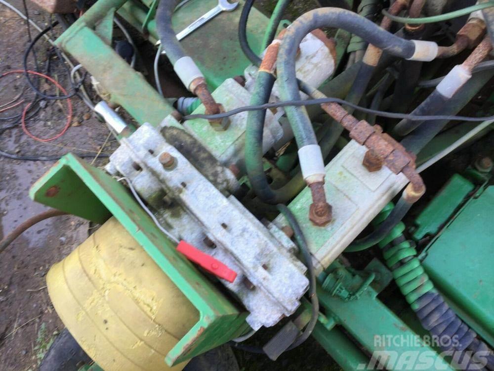 John Deere 365 mower reel and Ultra Motor 5092 4294 Other