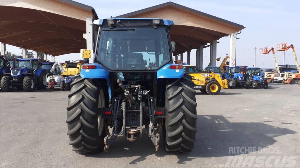 Ford / New Holland 8340 Tractors