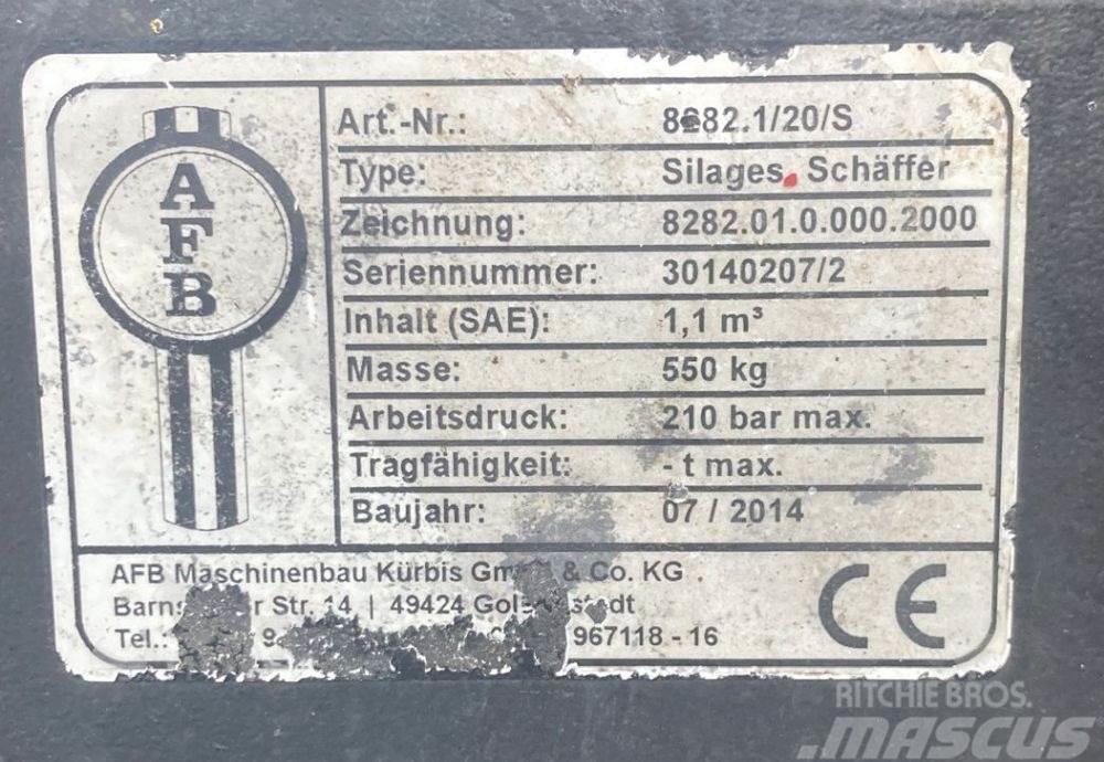 Schäffer Greifschaufel 2m Other tractor accessories