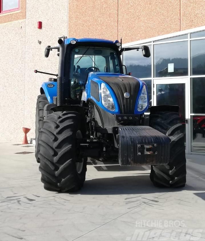 New Holland T 8.360 Tractors
