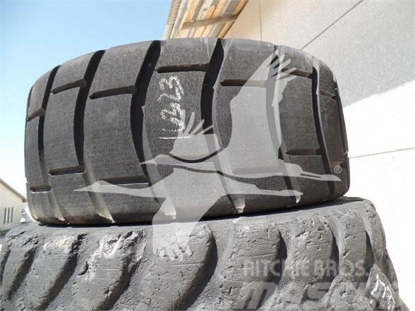 Deestone 21LX24 Tyres, wheels and rims