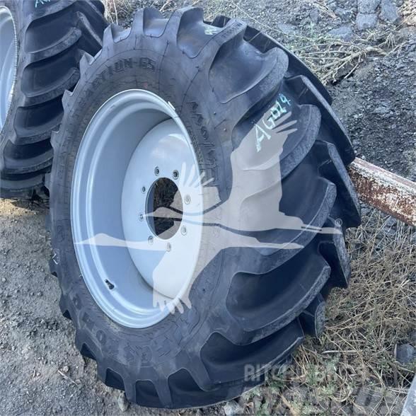 Firestone 440/65R28 Tyres, wheels and rims