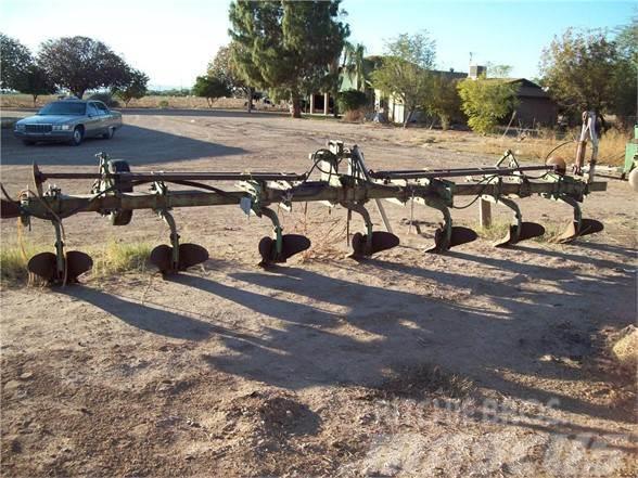 John Deere 6x24 Middle Buster Lister 7 Other