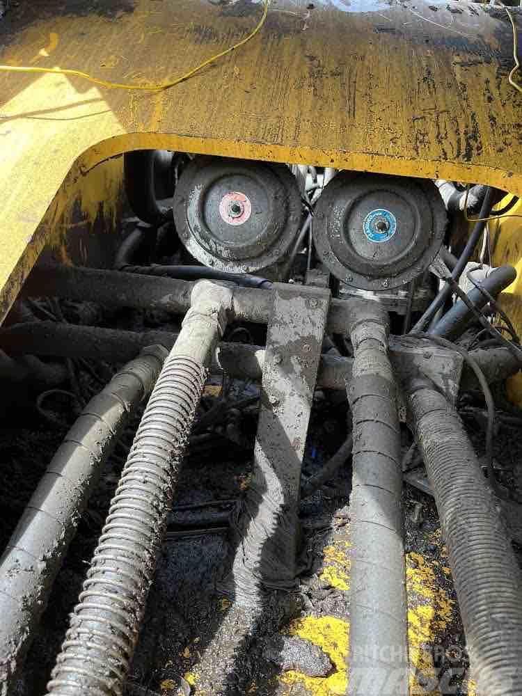 John Deere 470G-LC Crawler excavators