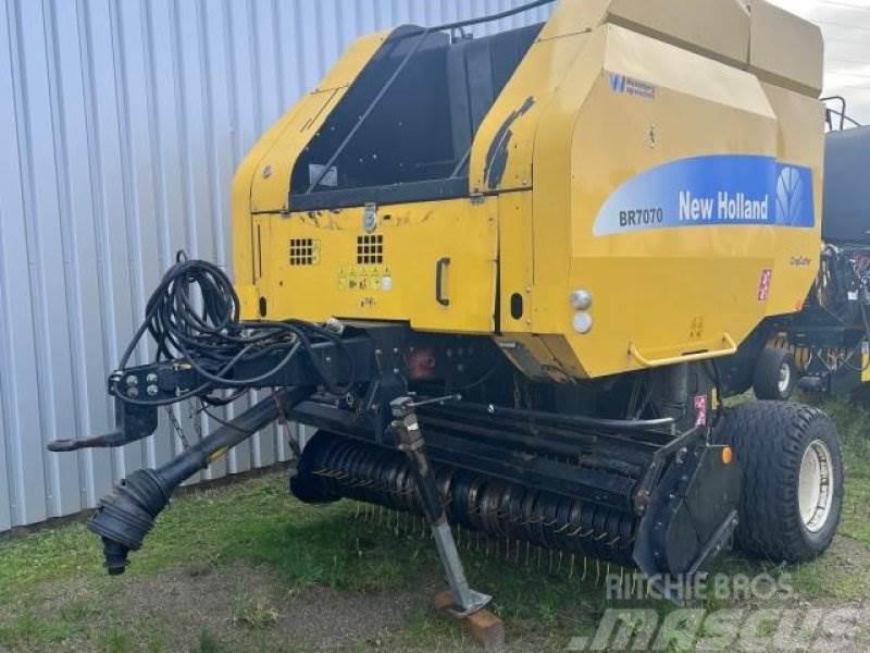 New Holland BR 7070 CC Round balers