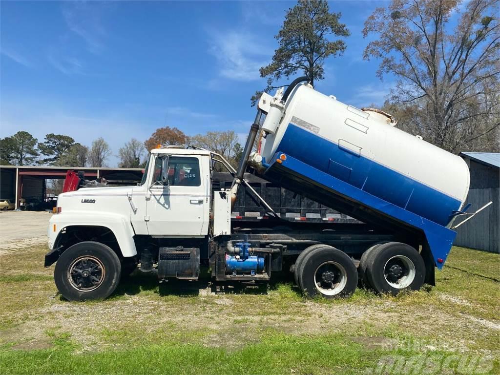 Ford L8000 Other