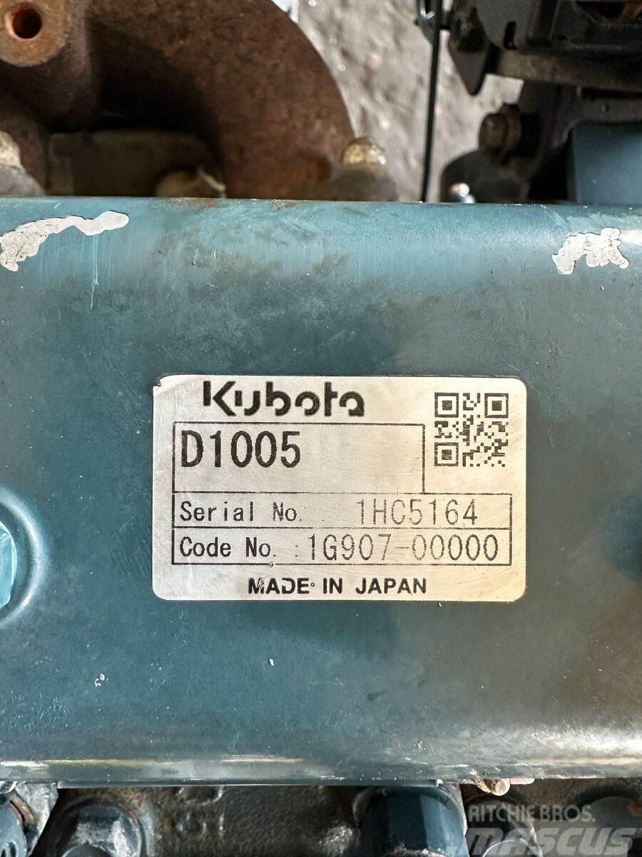 Kubota D1005 Engines