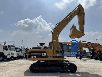 CAT 320B