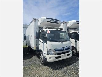 Hino 195