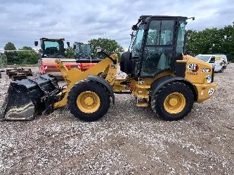 CAT 908M