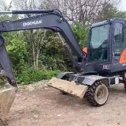 Doosan DX60W