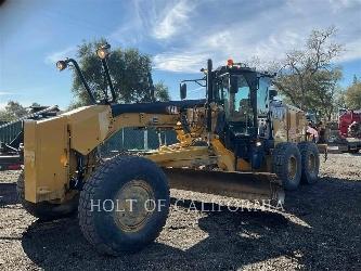 CAT 140 AWD