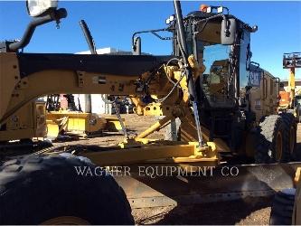 CAT 140M3 AWD