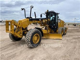 CAT 150 AWD