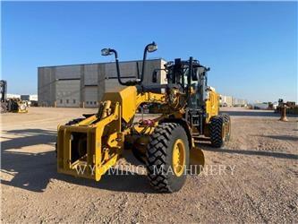 CAT 150 AWD