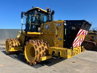 CAT 815