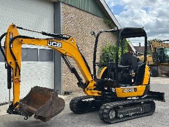 JCB 8026