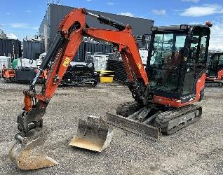 Kubota KX 027