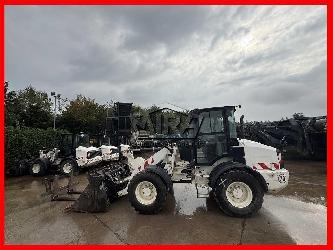 CAT 908M