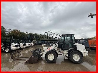 CAT 908M