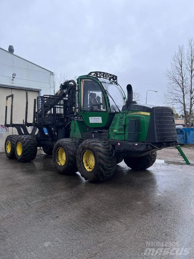 John Deere 1210 E Forwarders