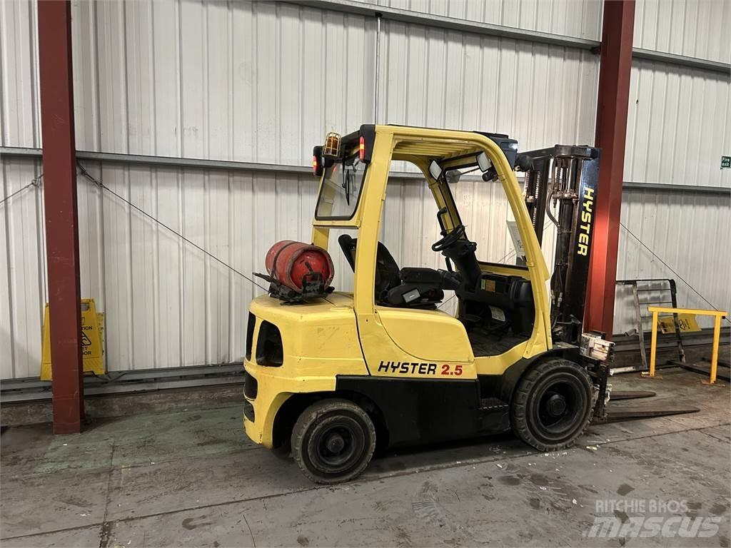 Hyster H2.5FT LPG trucks