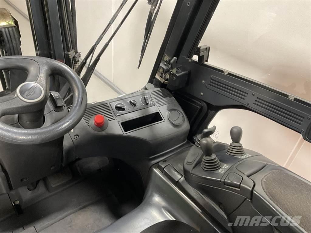 Linde E30 Electric forklift trucks