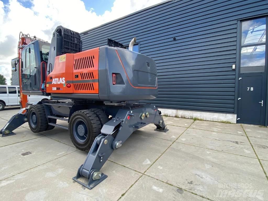 Atlas 250MH Waste / industry handlers