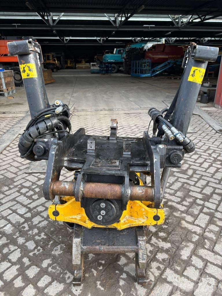 Engcon EC 233 Rotators