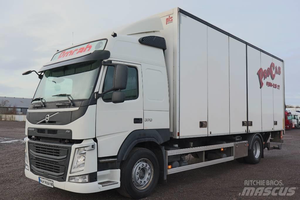 Volvo FM Serie 3722 Box body trucks