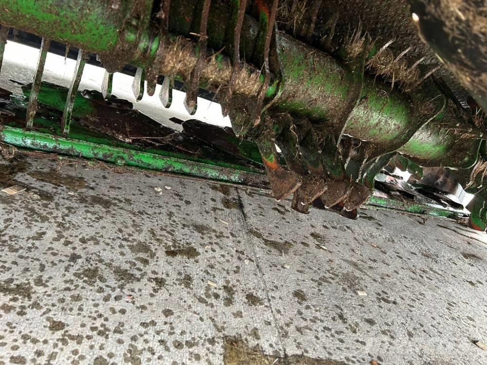 John Deere F 310 R Mower-conditioners
