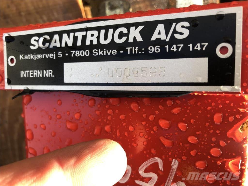 Manitou Diverse Buckets