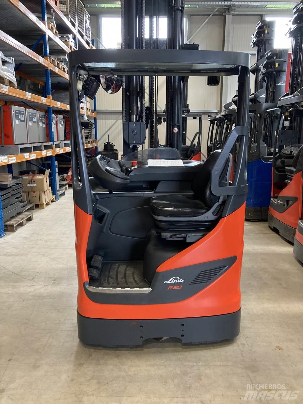 Linde R20HD Reach trucks