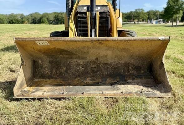 CAT 420F2 Backhoe loaders