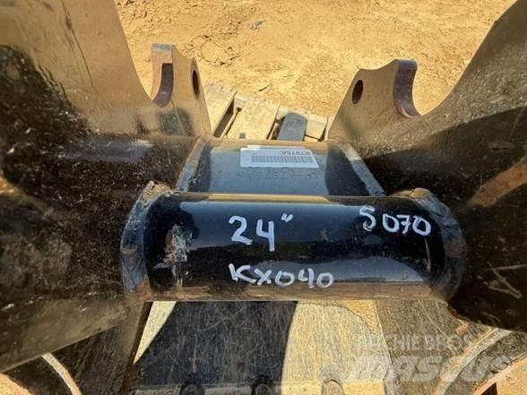 Kubota  Buckets