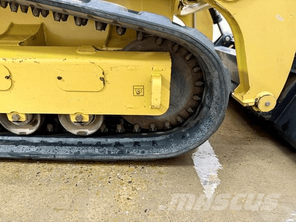 Kubota Z125S Zero turn mowers