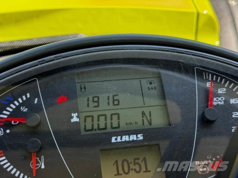 CLAAS AXION 870 Tractors
