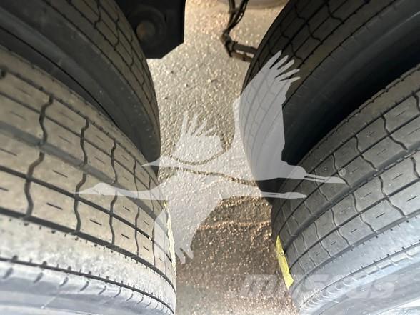 Utility 3000R Temperature controlled semi-trailers